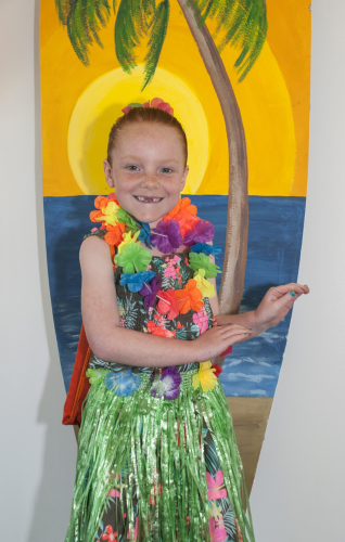 Our NICU turns 30!<br />‘Grads’ Celebrate Aloha Style