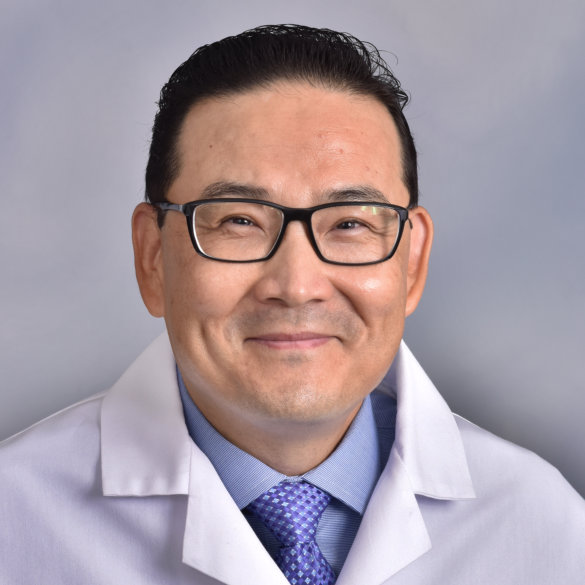 headshot of Charles Whang, MD