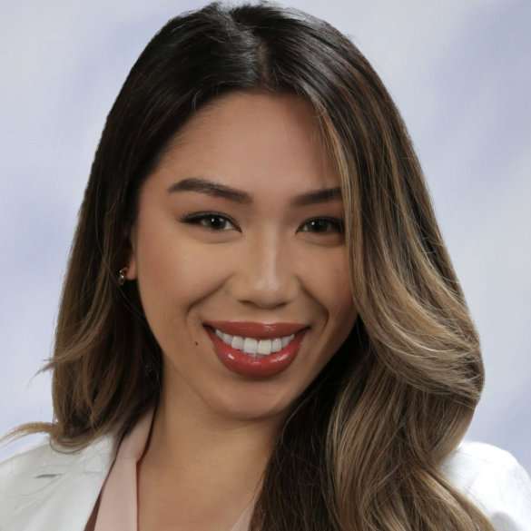 Roni-Jo Naval headshot